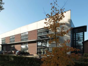 IBOC bedrijfshal hout beton glas Rinke ter Haar architectuur