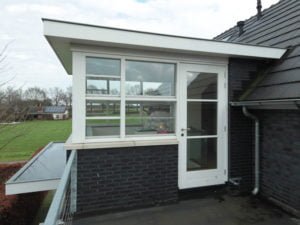 IBOC strak zwart woonhuis Rinke ter Haar Architectuur